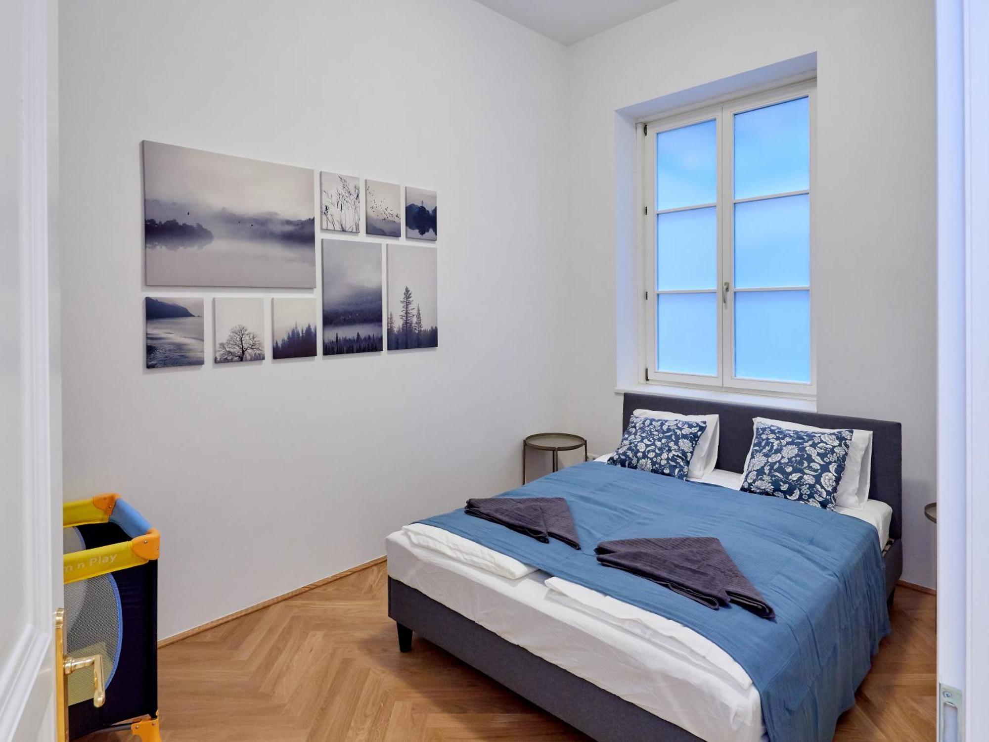 Apartment Premium Bg